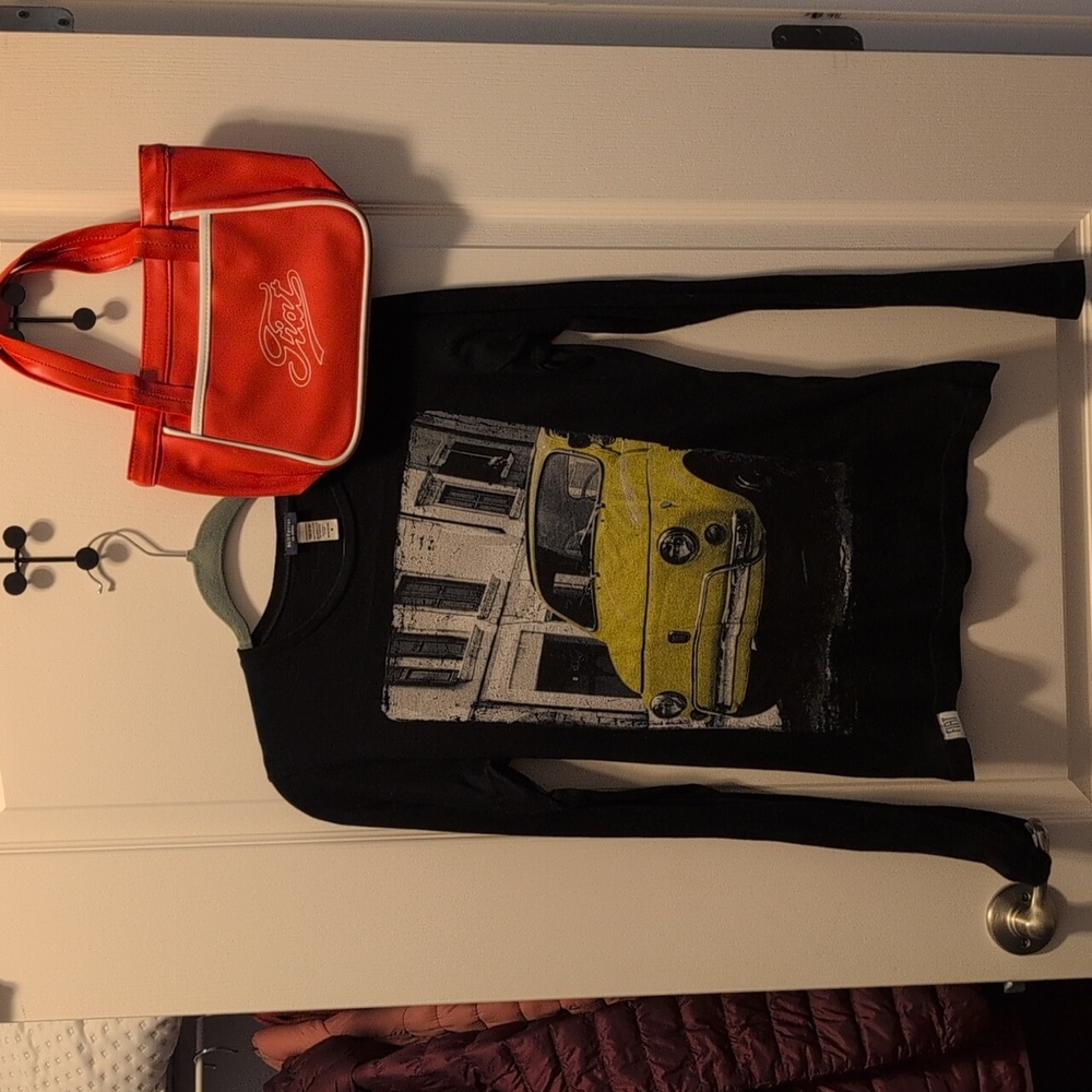Long sleeve Fiat 500 shirt with bag